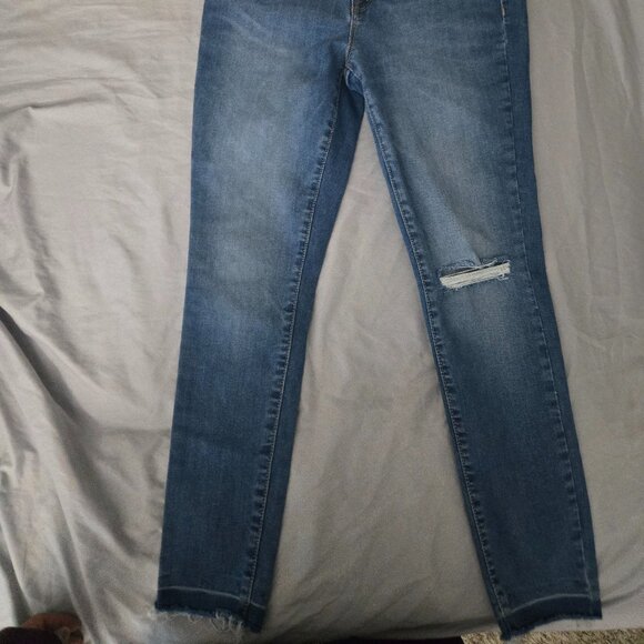 old navy rockstar jeans - Picture 2 of 3